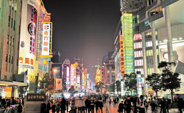 嘉定秋霞圃明代古典园林赏红枫，青砖黛瓦的海派园林摄影指南